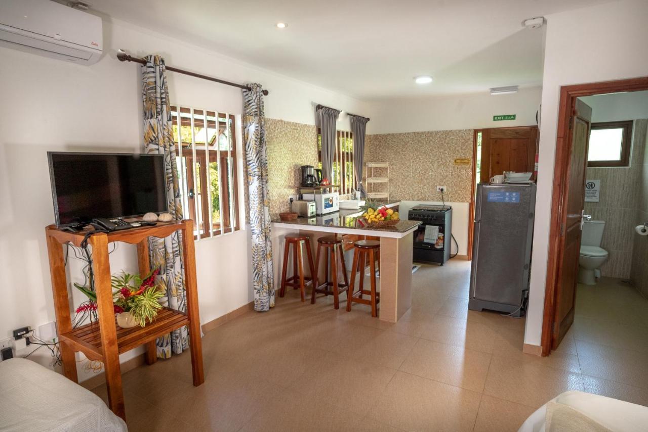 La Maison Hibiscus Self Catering Accommodation Бо Валон Екстериор снимка