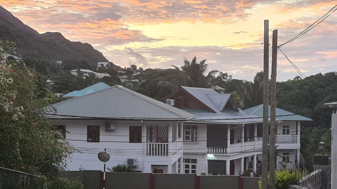 La Maison Hibiscus Self Catering Accommodation Бо Валон Екстериор снимка