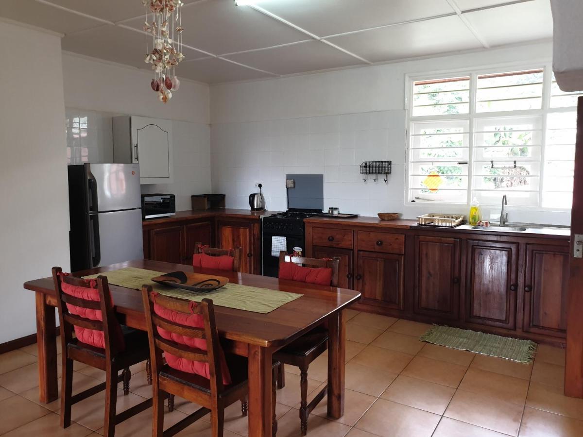 La Maison Hibiscus Self Catering Accommodation Бо Валон Екстериор снимка