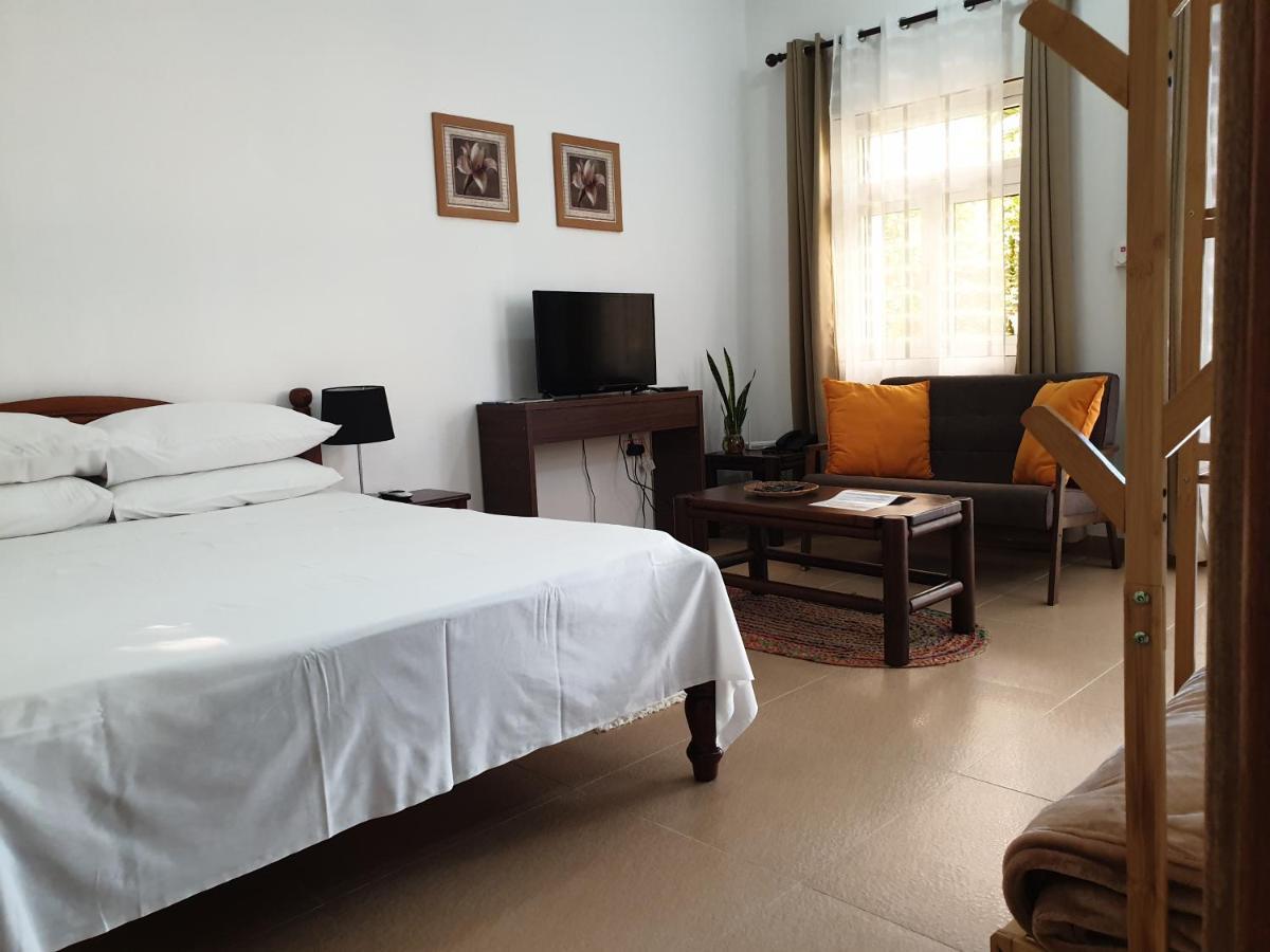La Maison Hibiscus Self Catering Accommodation Бо Валон Екстериор снимка