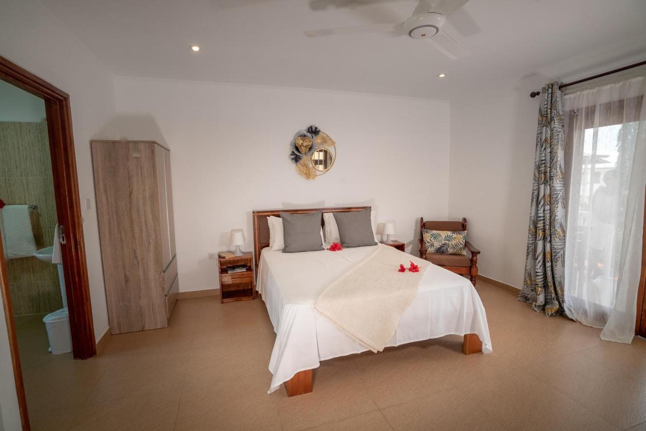 La Maison Hibiscus Self Catering Accommodation Бо Валон Екстериор снимка