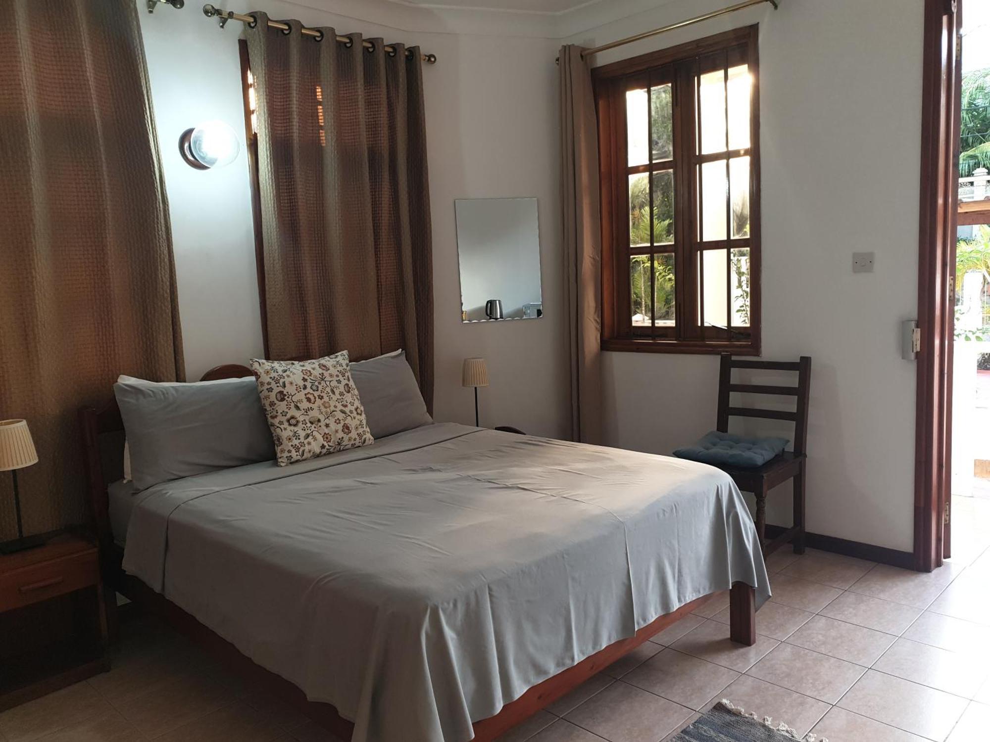 La Maison Hibiscus Self Catering Accommodation Бо Валон Екстериор снимка